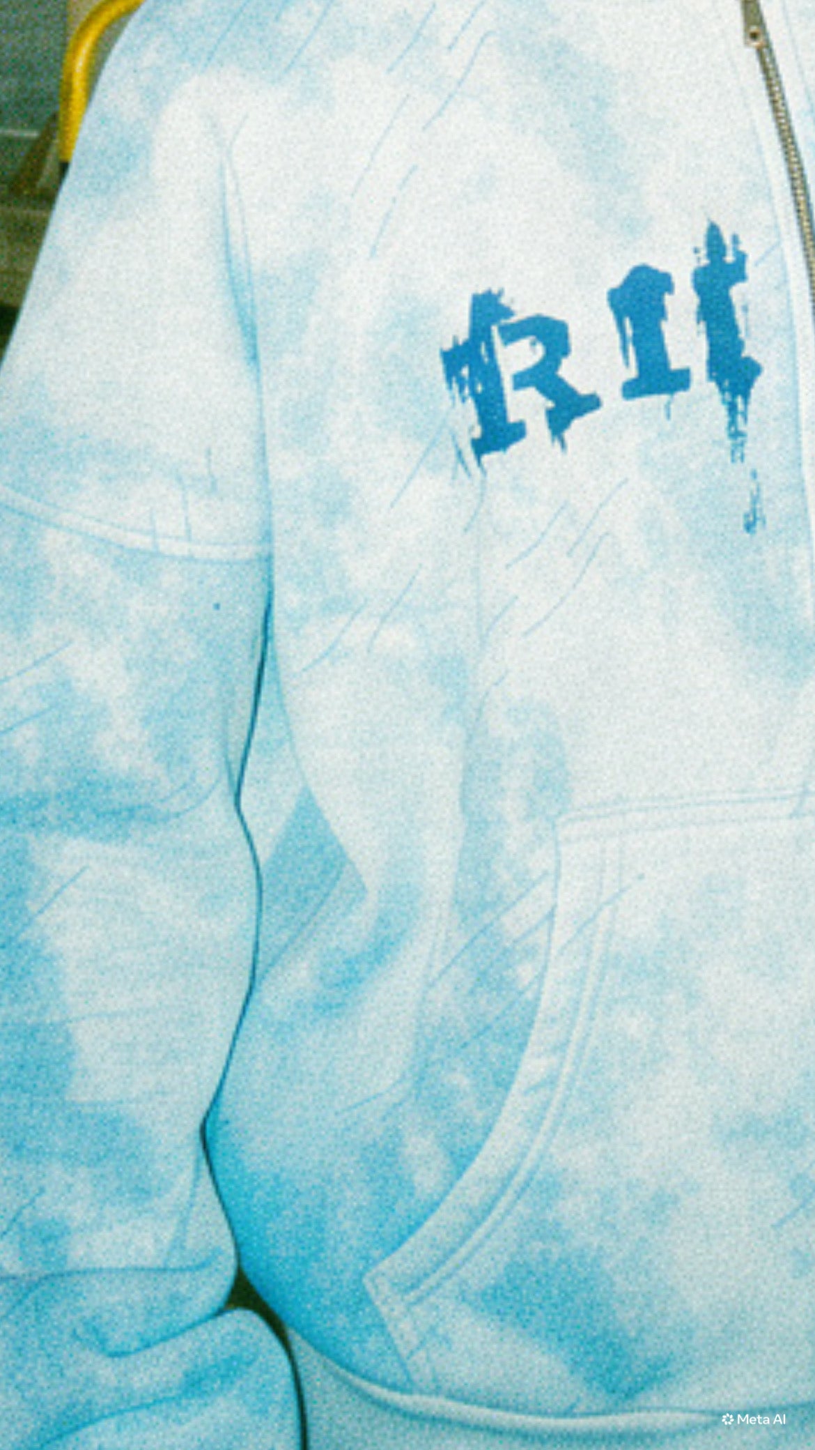 WASHED ICY BLUE ZIP-UP