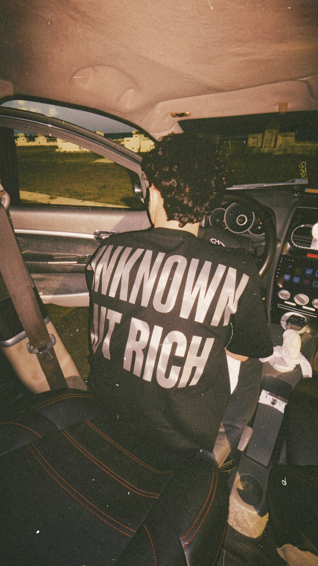 "UNKNOWN BUT RICH" BLACK EDITION