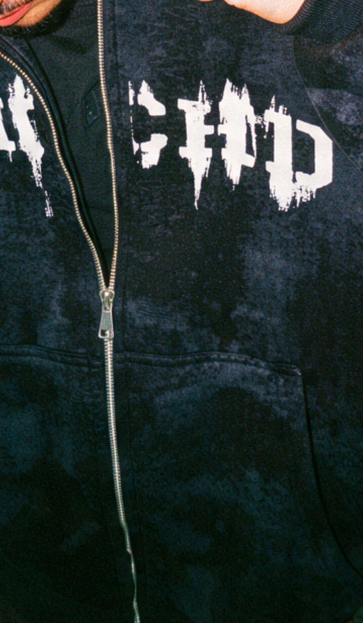 WASHED BLACK ZIP-UP
